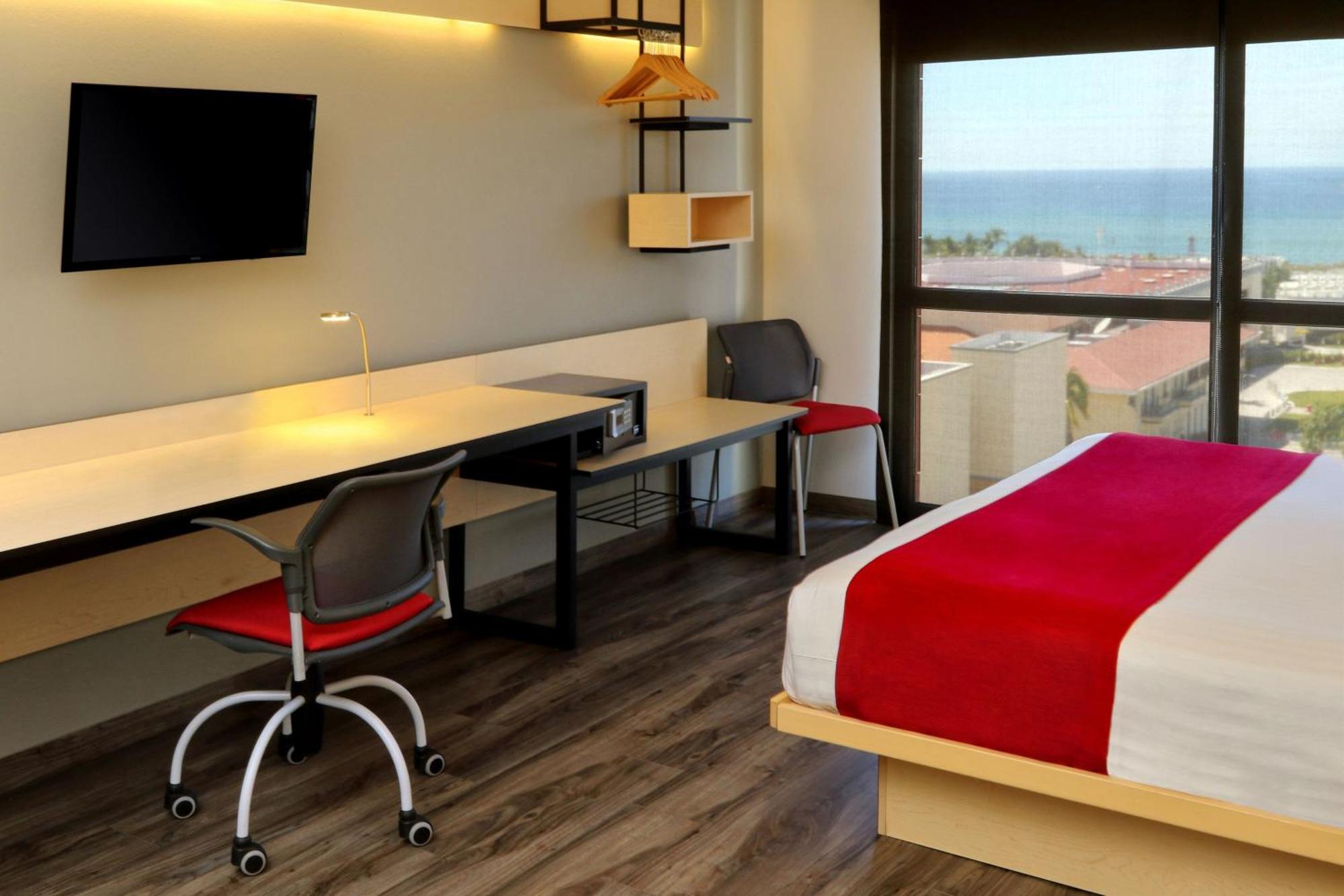 City Express Plus By Marriott Puerto Vallarta Dış mekan fotoğraf